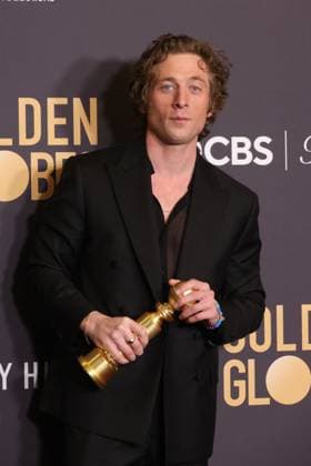 January 7, 2024, Beverly Hills, CA, USA: Jeremy Allen White, winner of the Best Performance by a Male Actor in a Television Series Ã¢â‚¬ Musical or Comedy award for The Bear, poses in the press room during the 81st Annual Golden Globe Awards at The Beverly Hilton on January 07, 2024 in Beverly Hills, California. Beverly Hills USA - ZUMAs181 20240107_zea_s181_321 Copyright: xCraSHx