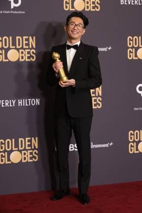 January 7, 2024, Beverly Hills, CA, USA: Lee Sung Jin, winner of the Limited Series, Anthology Series, or Motion Picture Made for Television award for Beef , poses in the press room during the 81st Annual Golden Globe Awards at The Beverly Hilton on January 07, 2024 in Beverly Hills, California. Beverly Hills USA - ZUMAs181 20240107_zea_s181_326 Copyright: xCraSHx