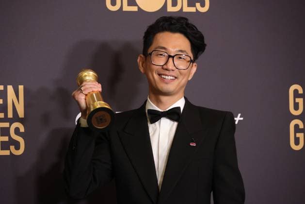 January 7, 2024, Beverly Hills, CA, USA: Lee Sung Jin, winner of the Limited Series, Anthology Series, or Motion Picture Made for Television award for Beef , poses in the press room during the 81st Annual Golden Globe Awards at The Beverly Hilton on January 07, 2024 in Beverly Hills, California. Beverly Hills USA - ZUMAs181 20240107_zea_s181_329 Copyright: xCraSHx
