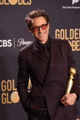 January 7, 2024, Beverly Hills, CA, USA: Robert Downey Jr., winner of the Best Performance by a Male Actor in a Supporting Role in any Motion Picture award for Oppenheimer, poses in the press room during the 81st Annual Golden Globe Awards at The Beverly Hilton on January 07, 2024 in Beverly Hills, California. Beverly Hills USA - ZUMAs181 20240107_zea_s181_402 Copyright: xCraSHx
