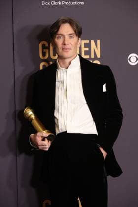 January 7, 2024, Beverly Hills, CA, USA: Cillian Murphy, winner of the Best Performance by an Actor in a Motion Picture, Drama award for Oppenheimer poses in the press room during the 81st Annual Golden Globe Awards at The Beverly Hilton on January 07, 2024 in Beverly Hills, California. Beverly Hills USA - ZUMAs181 20240107_zea_s181_418 Copyright: xCraSHx