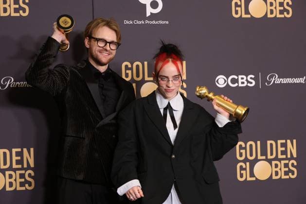 January 7, 2024, Beverly Hills, CA, USA: Billie Eilish, winners of the Best Original Song - Motion Picture award for What Was I Made For? pose in the press room during the 81st Annual Golden Globe Awards at The Beverly Hilton on January 07, 2024 in Beverly Hills, California. Beverly Hills USA - ZUMAs181 20240107_zea_s181_424 Copyright: xCraSHx