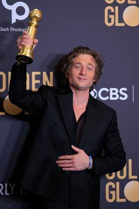 January 7, 2024, Beverly Hills, California, USA: Jeremy Allen White in the press room of the 81st Annual Golden Globe Awards on Sunday January 7, 2024 at The Beverly Hilton Hotel in Beverly Hills, California. ARIANA RUIZ PI Beverly Hills USA - ZUMAp124 20240107_zaa_p124_125 Copyright: xArianaxRuizx