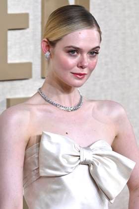 Elle Fanning at the 81 Golden Globe Awards at the Beverly Hilton Hotel Beverly Hills, 07 01 2024 Foto:xJ.xBlocx xFuturexImagex globes_2024_4121