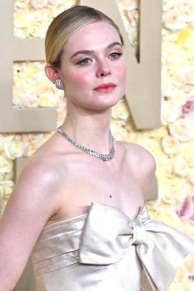 Elle Fanning at the 81 Golden Globe Awards at the Beverly Hilton Hotel Beverly Hills, 07 01 2024 Foto:xJ.xBlocx xFuturexImagex globes_2024_4124