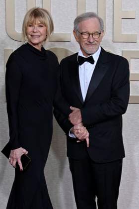 Kate Capshaw with husband Steven Spielberg at the 81 Golden Globe Awards at the Beverly Hilton Hotel Beverly Hills, 07 01 2024 Foto:xJ.xBlocx xFuturexImagex globes_2024_4155