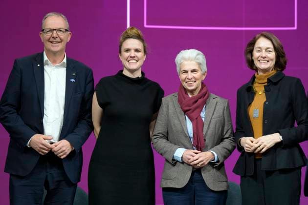 News Bilder des Tages DBB - Beamtenbund und Tarifunion Jahrestagung 2024 Gruppenfoto der Spitzenkandidaten der Europawahl (l-r) Axel Voss (CSU) gemeinsam mit Terry Reintke (Gruene), Marie-Agnes Strack-Zimmermann (FDP) und Katarina Barleyder bei dbb Jahrestagung 2024, beamtenbund und tarifunion im Congress Center der Koelnmesse, Koeln, 08.01.2024 Koeln Nordrhein-Westfalen Deutschland *** DBB Beamtenbund und Tarifunion Annual Conference 2024 Group photo of the top candidates for the European elections l r Axel Voss CSU together with Terry Reintke Gruene , Marie Agnes Strack Zimmermann FDP and Katarina Barleyder at the dbb Annual Conference 2024, beamtenbund und tarifunion at the Congress Center of Koelnmesse, Cologne, 08 01 2024 Cologne North Rhine-Westphalia Ge
