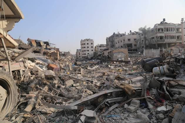 Bilder des Jahres 2024, News 01 Januar News Themen der Woche KW02 News Bilder des Tages (240108) -- GAZA, Jan. 8, 2024 -- Photo taken on Jan. 8, 2024 shows the rubble of destroyed buildings in the northern Gaza Strip town of Beit Lahia. The Palestinian death toll from the ongoing Israeli attacks on the Gaza Strip exceeded 23,000, the Gaza-based Health Ministry said on Monday. (Photo by Xinhua) MIDEAST-GAZA-BEIT LAHIA-ISRAEL-ATTACKS-AFTERMATH Abboud 