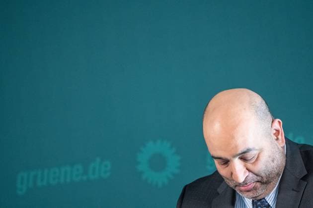 Jahresauftaktklausur Bundesvorstand Bündnis 90 Die Grünen in Berlin Omid Nouripour, Bundesvorsitzender, während der Pressekonferenz;Jahresauftaktklausur Bundesvorstand Bündnis 90 Die Grünen in Berlin Omid Nouripour, Bundesvorsitzender, während der Pressekonferenz, Berlin Berlin Deutschland 2C Spreequartier - Eventlocation *** Annual kick-off meeting of the Federal Executive Committee of Alliance 90 The Greens in Berlin Omid Nouripour, Federal Chairman, during the press conference Annual kick-off meeting of the Federal Executive Committee of Alliance 90 The Greens in Berlin Omid Nouripour, Federal Chairman, during the press conference, Berlin Berlin Germany 2C Spreequartier Eventlocation
