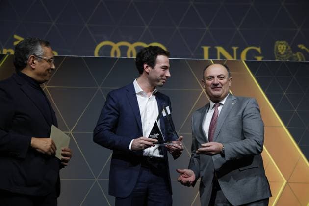 PMSweet CEO Michael Labro and Walloon Vice-Minister President Willy Borsus pictured during the 39th award ceremony for the Manager of the Year, Wednesday 10 January 2024 in Brussels. Flemish business magazine Trends, french-speaking counterpart Trends-Tendance, in collaboration with television channel Kanaal Z Canal Z, have a yearly tradition of electing a Flemish and a French-speaking manager of the year.  NICOLASxMAETERLINCK 83755138