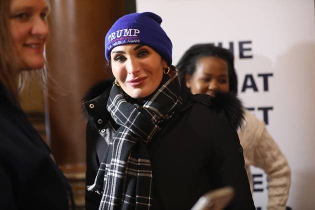 January 10, 2024, Des Moines, Iowa, Usa: Political activist LAURA LOOMER appears at a rally opposing the carbon pipeline at the Iowa State Capitol ahead of the Iowa caucuses in Des Moines. Des Moines Usa - ZUMAg247 20240110_znp_g247_010 Copyright: xGagexSkidmorex