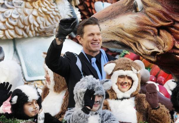 Chris Isaak seen enjoying the Annual Macy s Thanksgiving Day Parade in New York City 87411, NEW YORK, NEW YORK - Thursday November 22, 2012. Chris Isaak seen enjoying the Annual Macy s Thanksgiving Day Parade in New York City. FRANCE & GERMANY OUT , Credit:Ralph, PacificCoastNews.com Avalon USA, New York  Copyright: xRalph,xPacificCoastNews.comx xAvalonx 0527902023