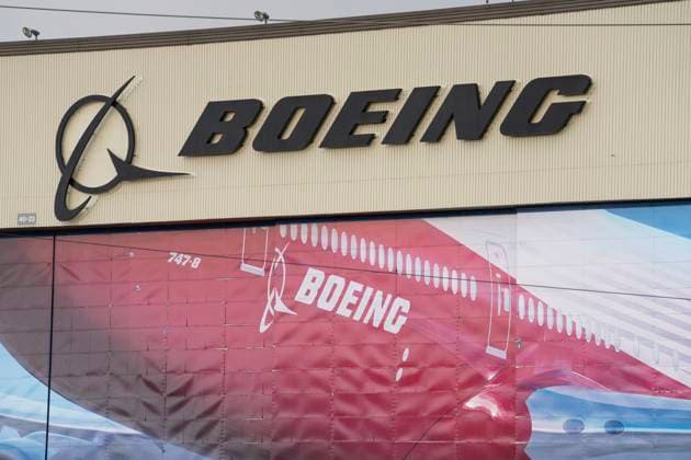 January 11, 2024, Everett, Washington, Usa: The Boeing Everett Factory is an airplane assembly facility operated by Boeing in Everett, Washington, USA, on Thu., Jan. 11, 2024. The facility is one of the largest buildings in the world. After an incident with a Boeing 737 Max 9 airplane almost a week ago, the FAA has today announced an investigation into the company and its safety practices. Everett Usa - ZUMAb344 20240111_znp_b344_009 Copyright: xScottxBrauerx