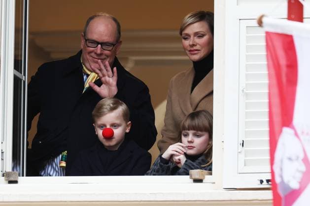 Bilder des Jahres 2024, Entertainment 01 Januar Entertainment Themen der Woche KW02 Monaco, le 13 Janvier 2024 46eme FESTIVAL INTERNATIONAL DE CIRQUE DE MONTE CARLO GRANDE PARADE SUR LA PLACE DU PALAIS En prÃ sence de LL.AA.SS Le Couple Prince, Le Prince HÃ rÃ ditaire Jacques, La Princesse Gabriella, S.A.S La Princesse StÃ phanie de Monaco,Mr Mme Louis Ducruet, Camille Gottlieb, Mr Mme Pierre Casiraghi JC VINAJ 300612 2024-01-13 MONACO  Copyright: xJean-CharlesxVinajx xStarfacex STAR_300612_047