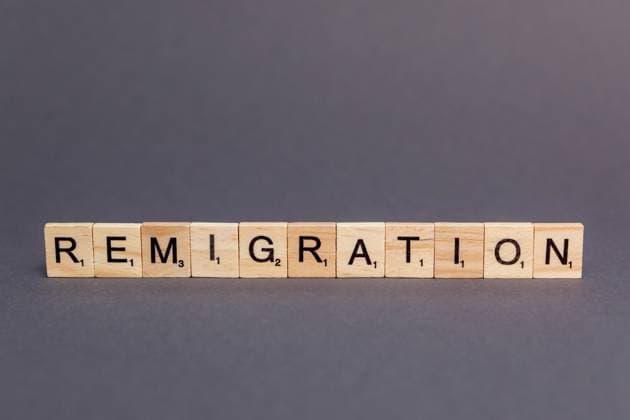Remigration - Unwort des Jahres DEU Deutschland Illustration, 15.01.2024, Remigration - Unwort des Jahres 2023, Symbolfoto. *** Remigration Unword of the Year DEU Germany illustration, 15 01 2024, Remigration Unword of the Year 2023, symbolic photo AF_IMG_23404.jpeg