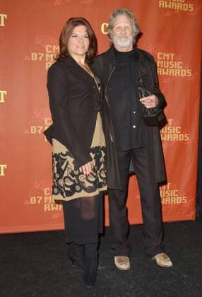 2007 CMT Music Awards - Press Room 16 April 2007 - Nashville, Tennessee - Rosanne Cash, presenter, and Kris Kristofferson, recipient Johnny Cash Visionary Award. 2007 CMT Music Awards held at Curb Event Center. Photo Credit: George Shepherd AdMedia Nashville TN United States EDITORIAL USE ONLY  Copyright: xGeorgexShepherd AdMediax GeorgexShepherdx admphotos173292