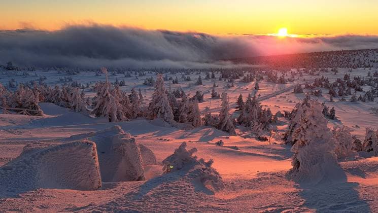 Sunset view from Szrenica, mountain peak situated in the western part of Giant Mountains in Poland, very close to the Polish-Czech border, January 12, 2024. (CTKxPhoto MarekxSpilka) CTKPhotoF202401160026701  CTKPhotoF202401160026701
