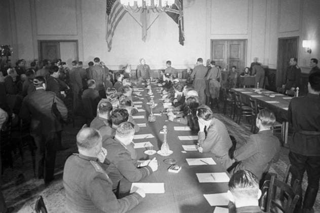 The Great Patriotic War of 1941-1945 606732 08.05.1945 Reproduction of photo Signing of German Instrument of Surrender in Berlin on May of 1945 . Georgij Sputnik Karlshorst Germany  Copyright: xGeorgijx