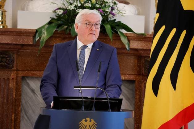 Frank Walter Steinmeier, Federal President , Germany, Berlin, Bellevue Palace, Speech by BPr Steinmeier at the awarding of the Cross of Merit 1st Class of the Order of Merit of the Federal Republic of Germany to Klaus Cichutek and Lothar H Wieler