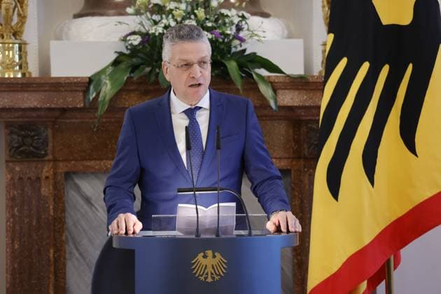 Prof Dr Dr h c mult Lothar H Wieler, Germany, Berlin, Bellevue Palace, Speech by BPr Steinmeier at the awarding of the Cross of Merit 1st Class of the Order of Merit of the Federal Republic of Germany to Klaus Cichutek and Lothar H Wieler