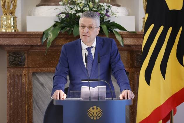 Prof Dr Dr h c mult Lothar H Wieler, Germany, Berlin, Bellevue Palace, Speech by BPr Steinmeier at the awarding of the Cross of Merit 1st Class of the Order of Merit of the Federal Republic of Germany to Klaus Cichutek and Lothar H Wieler
