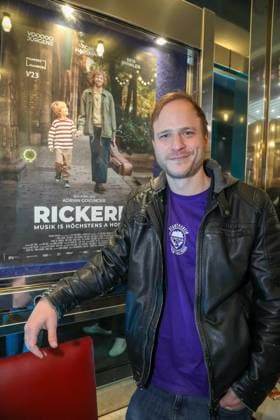 17 01 2024, Gartenbaukino, RICKERL MUSIK IS HÖCHSTENS A HOBBY Premiere , Absolute premiere highlight by Adrian Goiginger in the picture Adriane Gradziel, director, with film poster, RICKERL MUSIK IS HÖCHSTENS A HOBBY Premiere
