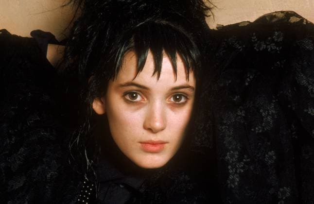 Winona Ryder, Beetlejuice (1988). Photo credit: Warner Bros. (File Reference 34580-675THA)  Copyright: xAmericanxPictorialx 34580-675THA The Hollywood Archive