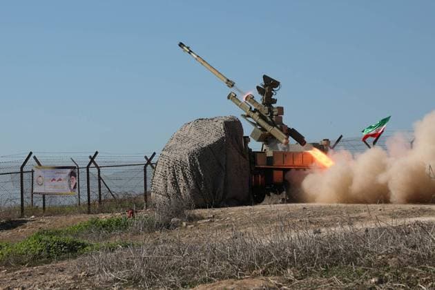Iran, Militärübung am Persischen Golf January 19, 2024, Undisclosed, Persian Gulf, Iran: A missile being launched during a military drill at an undisclosed location in the Persian Gulf, southern Iran. Undisclosed Iran - ZUMAi98_ 20240119_zih_i98_003 Copyright: xIranianxArmyxOfficex