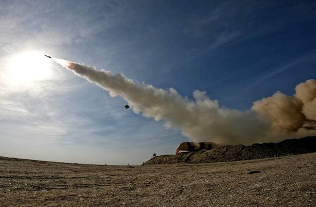 Iran, Militärübung am Persischen Golf January 19, 2024, Undisclosed, Persian Gulf, Iran: A missile being launched during a military drill at an undisclosed location in the Persian Gulf, southern Iran. Undisclosed Iran - ZUMAi98_ 20240119_zih_i98_028 Copyright: xIranianxArmyxOfficex