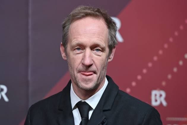 Stephan Kampwirth actor , single picture,cropped single motif,portrait,portrait,portrait red carpet,red carpet,Bavarian Film Award 2023 on 19 09 2024 at the Prinzregententheater in Munich