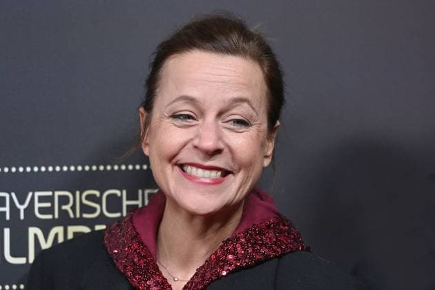 Jule RONSTEDT Actress, single picture, cropped single motif, portrait, portrait red carpet, red carpet,Bavarian Film Award 2023 on 19 09 2024 at the Prinzregententheater in Munich R u