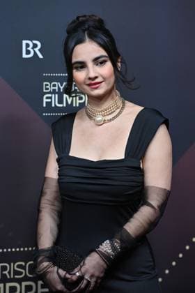 Bayan Layla actress, single picture, cropped single motif, half figure, half figure, red carpet, red carpet,Bavarian Film Award 2023 on 19 09 2024 at the Prinzregententheater in Munich R u