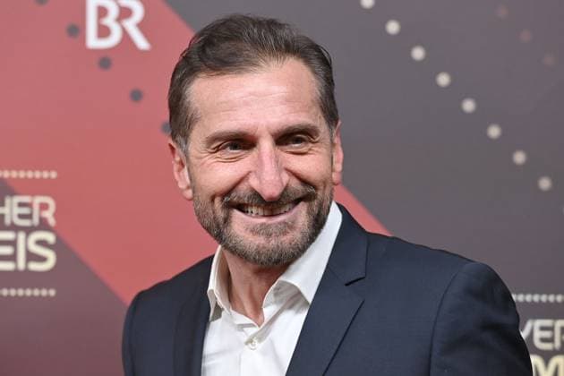 Tim Seyfi actor , single picture,cropped single motif,portrait,portrait,portrait red carpet,red carpet,Bavarian Film Award 2023 on 19 09 2024 at the Prinzregententheater in Munich r Te