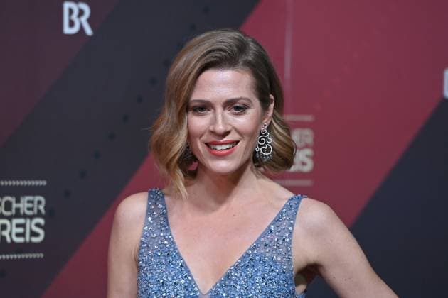 Nele Kiper actress, single picture, cropped single motif, portrait, portrait red carpet, red carpet,Bavarian Film Award 2023 on 19 09 2024 at the Prinzregententheater in Munich r Te