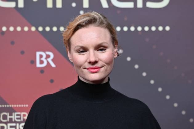 Rosalie THOMASS actress, single picture, cropped single motif, portrait, portrait red carpet, red carpet,Bavarian Film Award 2023 on 19 09 2024 at the Prinzregententheater in Munich