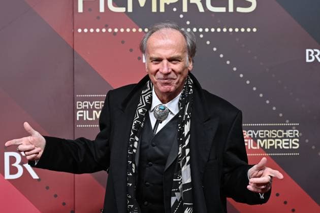 Wolfgang FIEREK Actor , single picture,cropped single motif,half figure,half figure red carpet,red carpet,Bavarian Film Award 2023 on 19 09 2024 at the Prinzregententheater in Munich R u