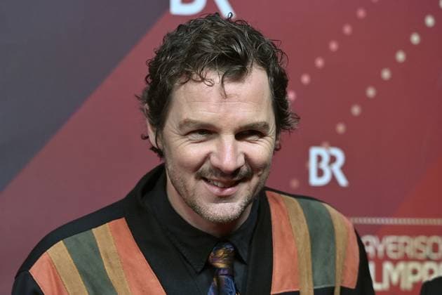 Felix Klare actor , single picture,cropped single motif,portrait,portrait,portrait red carpet,red carpet,Bavarian Film Award 2023 on 19 09 2024 at the Prinzregententheater in Munich