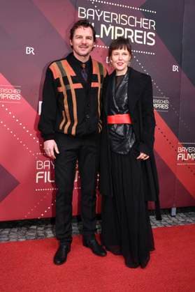 Felix Klare with wife Zora Thiessen at the presentation of the 45 Bavarian Film Award 2023 in the Prinzregententheater Munich, 19 01 2024 Foto:xB.xInsingerx xFuturexImagex filmpreis_4051