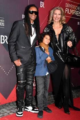 Fabrice Morvan with partner Tessa van der Steen and son Sacha at the presentation of the 45 Bavarian Film Award 2023 at the Prinzregententheater in Munich, 19 01 2024 Foto:xB.xInsingerx xFuturexImagex filmpreis_4099