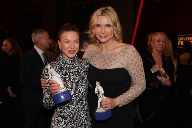 Bavarian Film Award 2023 Veronica Ferres re and Hannah Herzsprung Presentation of the 45 Bavarian Film Award 2023 on 19 01 2024 at the Prinzregententheater in Munich Bavaria, Germany