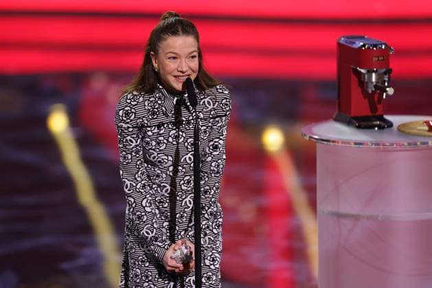 Bavarian Film Award 2023 Hannah Herzsprung, winner in the Best Actress category during her acceptance speech at the 45 Bavarian Film Award 2023 ceremony on 19 01 2024 at the Prinzregententheater in Munich Bavaria, Germany