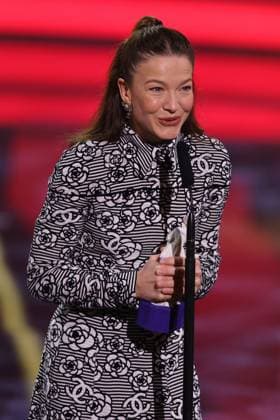 Bavarian Film Award 2023 Hannah Herzsprung, winner in the Best Actress category during her acceptance speech at the 45 Bavarian Film Award 2023 ceremony on 19 01 2024 at the Prinzregententheater in Munich Bavaria, Germany