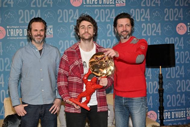 27th Alpe D Huez Festival Winners Photocall Florent Bernard and Producers attending the Winners Photocall during the 27th Alpe d Huez Film Festival in Alpe d Huez, France on January 20, 2024. Photo by Julien Reynaud APS-Medias ABACAPRESS.COM Alpe d Huez France  Copyright: xReynaudxJulien APS-Medias ABACAx