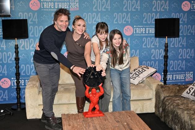 27th Alpe D Huez Festival Winners Photocall Thomas Jouannet, Chloe Jouannet, Mado Jouannet, Ysee Jouannet attending the Winners Photocall during the 27th Alpe d Huez Film Festival in Alpe d Huez, France on January 20, 2024. Photo by Julien Reynaud APS-Medias ABACAPRESS.COM Alpe d Huez France  Copyright: xReynaudxJulien APS-Medias ABACAx