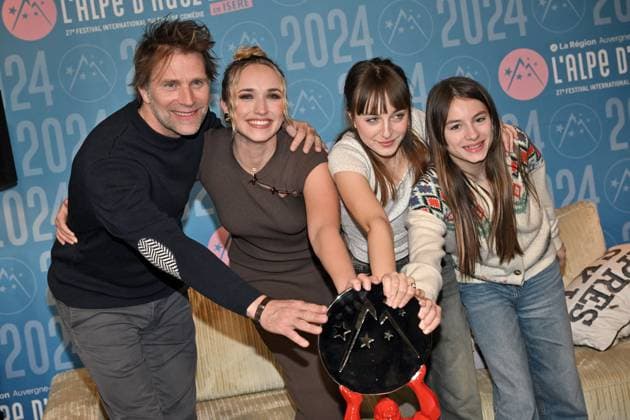 27th Alpe D Huez Festival Winners Photocall Thomas Jouannet, Chloe Jouannet, Mado Jouannet, Ysee Jouannet attending the Winners Photocall during the 27th Alpe d Huez Film Festival in Alpe d Huez, France on January 20, 2024. Photo by Julien Reynaud APS-Medias ABACAPRESS.COM Alpe d Huez France  Copyright: xReynaudxJulien APS-Medias ABACAx