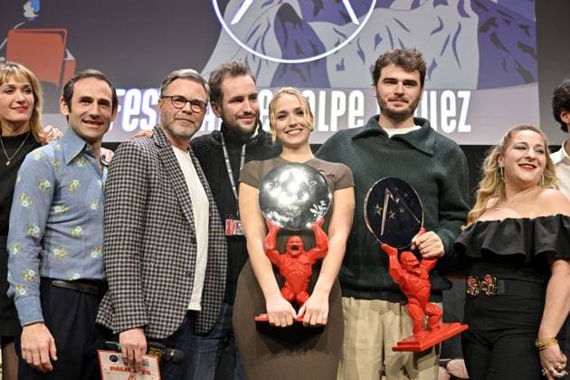 27th Alpe D Huez Festival Closing Ceremony Short Movies winners attending the Closing Ceremony during the 27th Alpe d Huez Film Festival in Alpe d Huez, France on January 20, 2024. Photo by Julien Reynaud APS-Medias ABACAPRESS.COM Alpe d Huez France  Copyright: xReynaudxJulien APS-Medias ABACAx