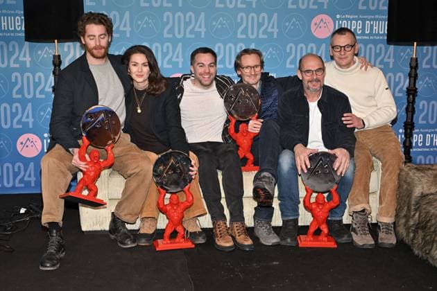 27th Alpe D Huez Festival Winners Photocall Pablo Pauly, Julia Faure, Wilfried Meance, Olvier Ducray, Bernard Campan and guest attending the Winners Photocall during the 27th Alpe d Huez Film Festival in Alpe d Huez, France on January 20, 2024. Photo by Julien Reynaud APS-Medias ABACAPRESS.COM Alpe d Huez France  Copyright: xReynaudxJulien APS-Medias ABACAx