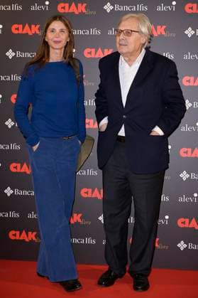 Ciak d Oro 2023 red carpet in Rome, Italy - 20 Jan 2024 Sabrina Colle (l) and Vittorio Sgarbi (r) attend the Ciak d Oro 2023 red carpet at Galleria del Cardinale Colonna. Rome Italy Copyright: xMarioxCartellix xSOPAxImagesx Sabrina Colle, Vittorio Sgarbi