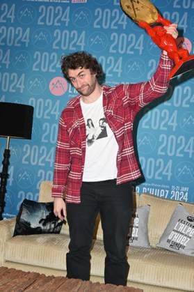 27th L Alpe d Huez Festival Winners Photocall Florent Bernard (Grand Prix for the movie Nous, les Leroy ) posing for the photocall of the winners during the 27th Comedy Film Festival in L Alpe d?Huez, France, on January 20, 2024. Photo by Mireille Ampilhac ABACAPRESS.COM L Alpe d Huez France  Copyright: xAmpilhacxMireille ABACAx