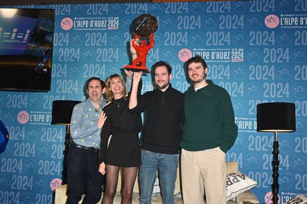 27th L Alpe d Huez Festival Winners Photocall Caroline Anglade, Pierre Samuel, Maxime Azzopardi and Adrien Guedra-Degeorges (Prix du court metrage for Les gendarmes et les voleurs ) posing for the photocall of the winners during the 27th Comedy Film Festival in L Alpe d?Huez, France, on January 20, 2024. Photo by Mireille Ampilhac ABACAPRESS.COM L Alpe d Huez France  Copyright: xAmpilhacxMireille ABACAx